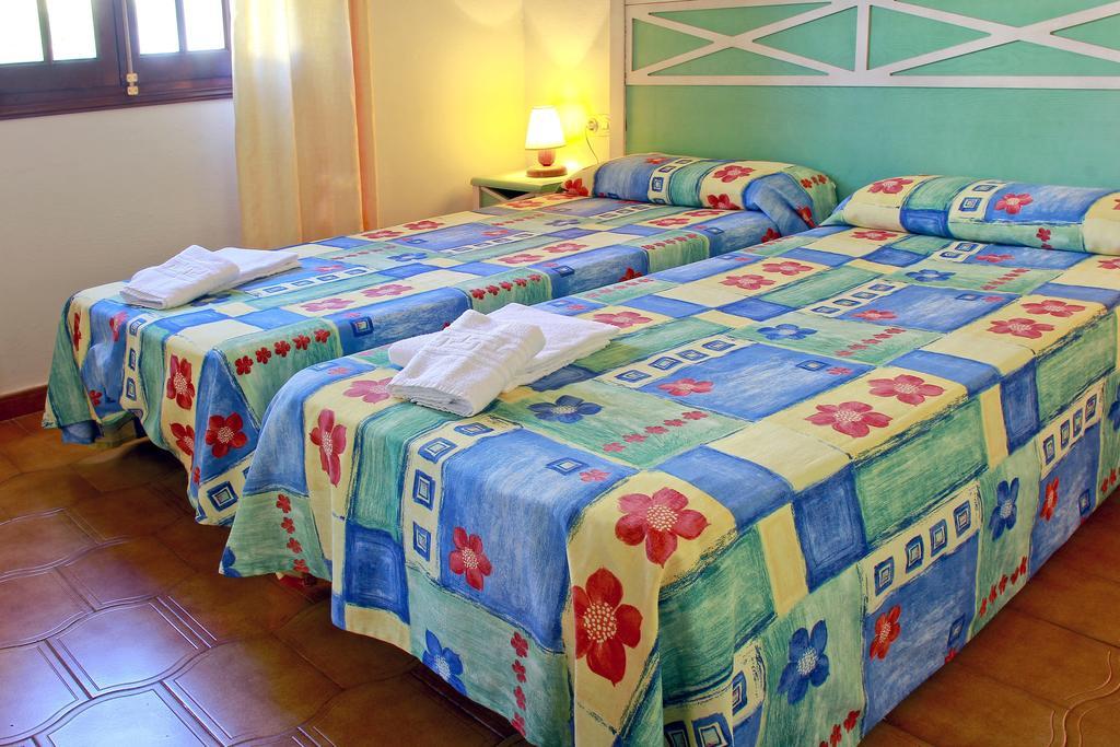 Apartamentos Son Bou Gardens By Menorcarentals Стая снимка