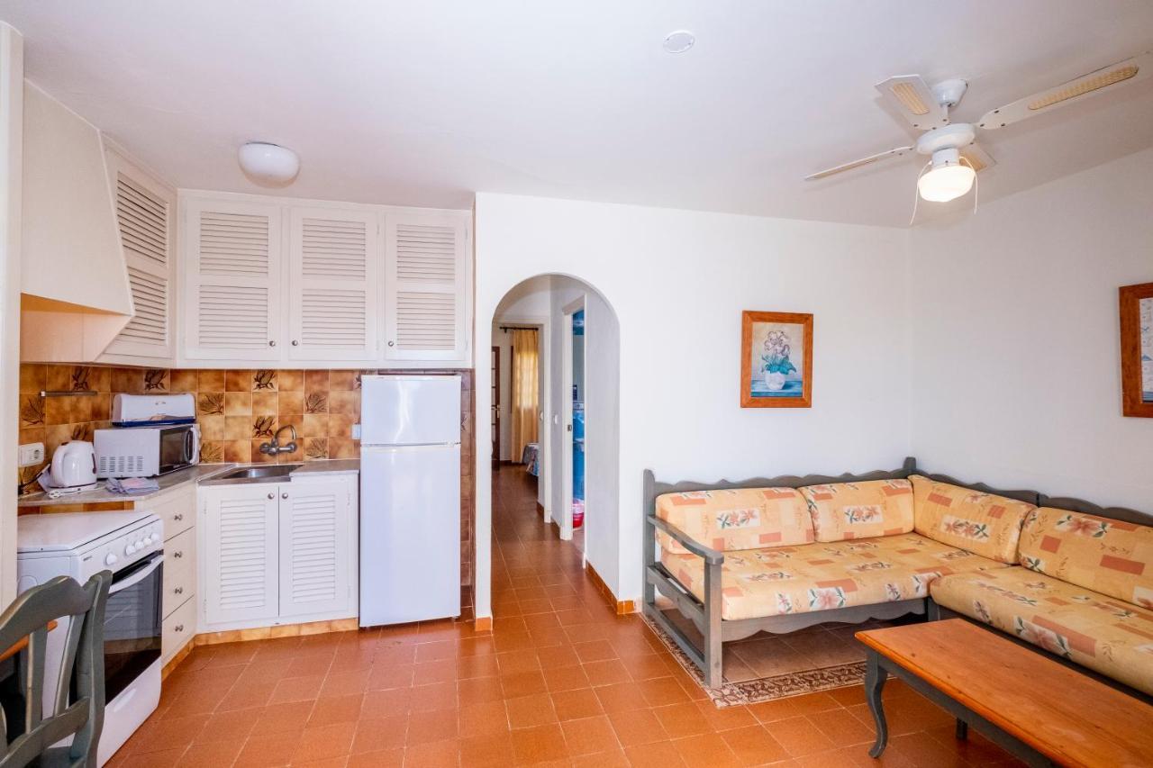 Apartamentos Son Bou Gardens By Menorcarentals Екстериор снимка